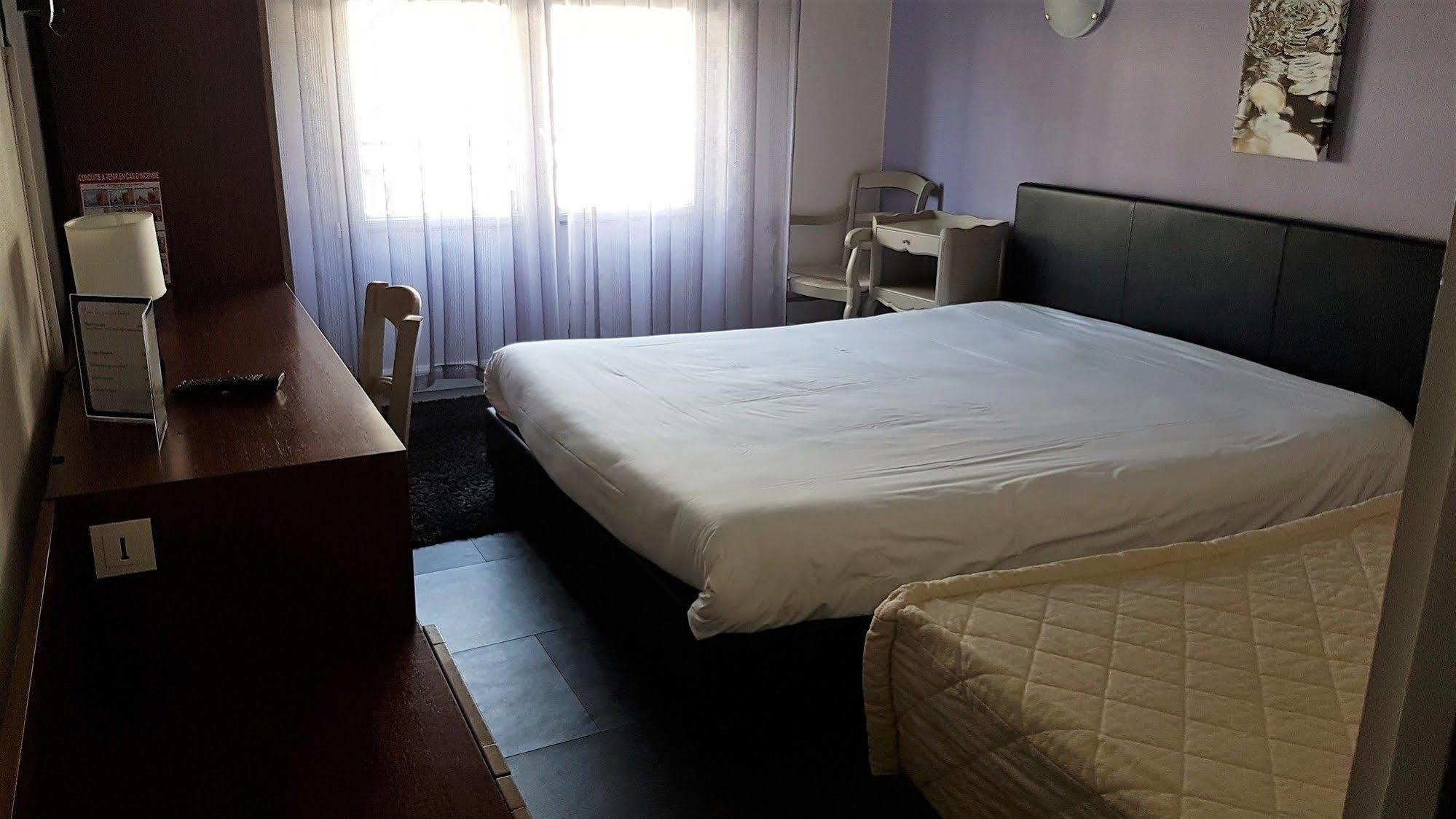 Hotel Le Bretagne Saint-Nazaire  Ngoại thất bức ảnh