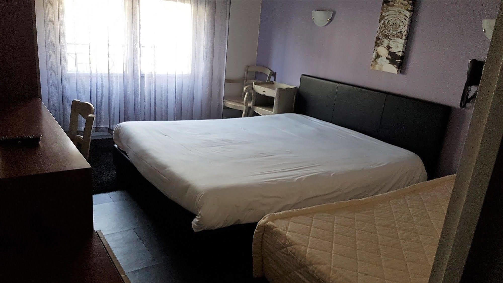 Hotel Le Bretagne Saint-Nazaire  Ngoại thất bức ảnh